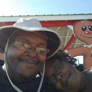 Meet your Posher, Alexis